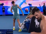 德约科维奇重要时刻大比分获胜，澳大利亚队带队取胜！比赛高潮迭起的简单介绍