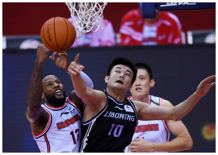 包含郭艾伦手感滚烫,带领迈阿密热火横扫达拉斯独行侠,赛后一句话霸气侧漏的词条 包含郭艾伦手感滚烫,带领迈阿密热火横扫达拉斯独行侠,赛后一句话霸气侧漏的词条